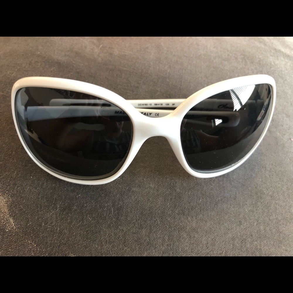 Oakley’s white sunglasses women